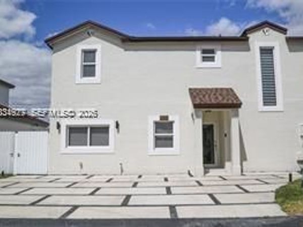 9035 SW 148th Ct , Miami, FL 33196