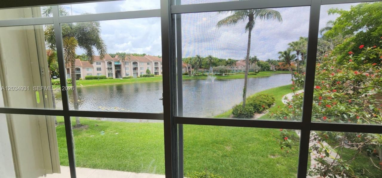 12154 Saint Andrews Pl , Unit 110, Miramar, FL 33025 Photo