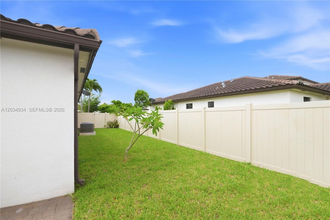 12831 SW 229th St , Miami, FL 33170 Photo