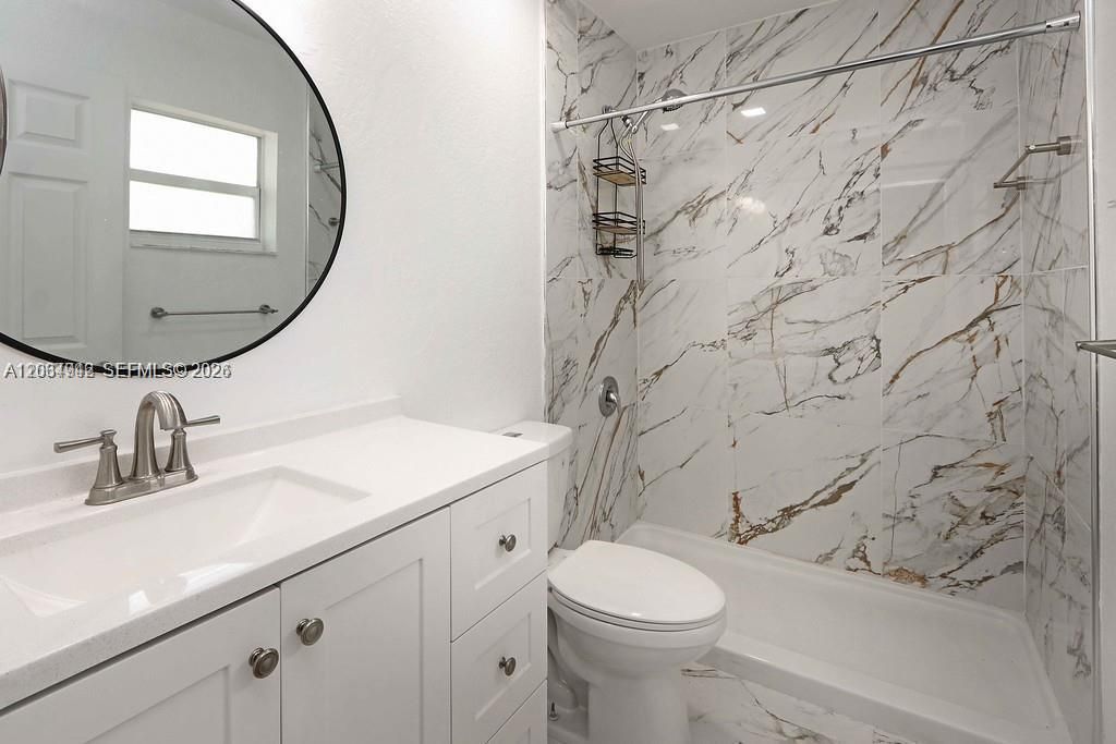 242 E 3rd St, Unit 205, Hialeah, FL 33010 Photo