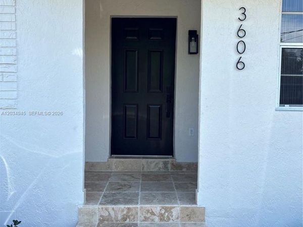 3606 SW 17th St , Unit 1, Miami, FL 33145