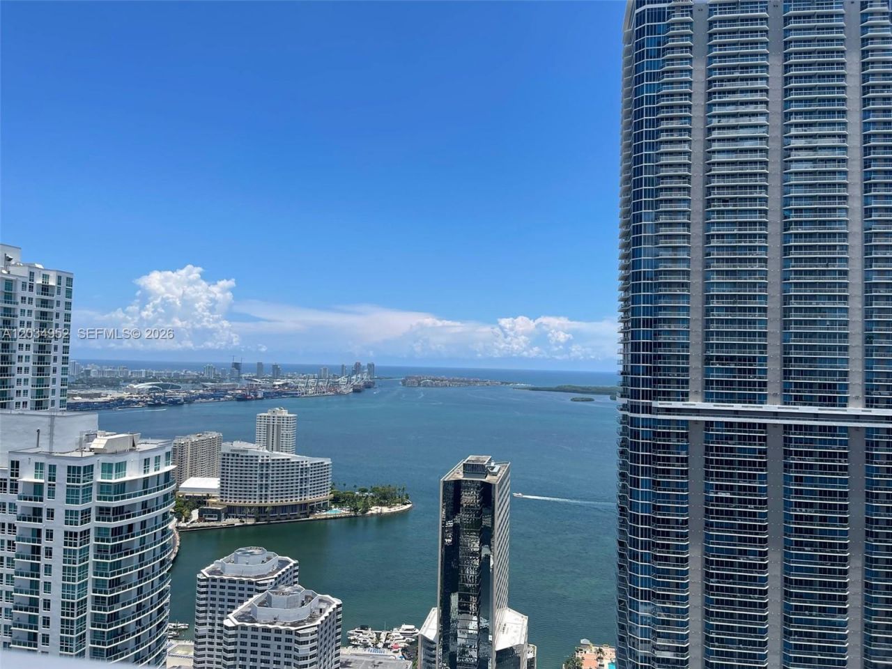 1010 Brickell Ave, Unit 3810, Miami, FL 33131 Photo