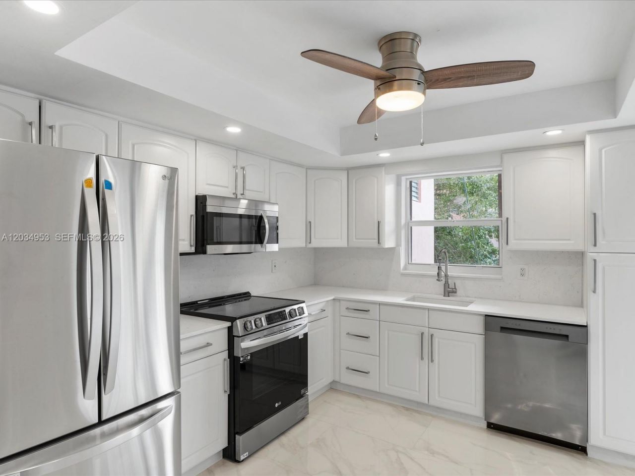 200 NE 12th Ave , Unit 7C, Hallandale Beach, FL 33009 Photo