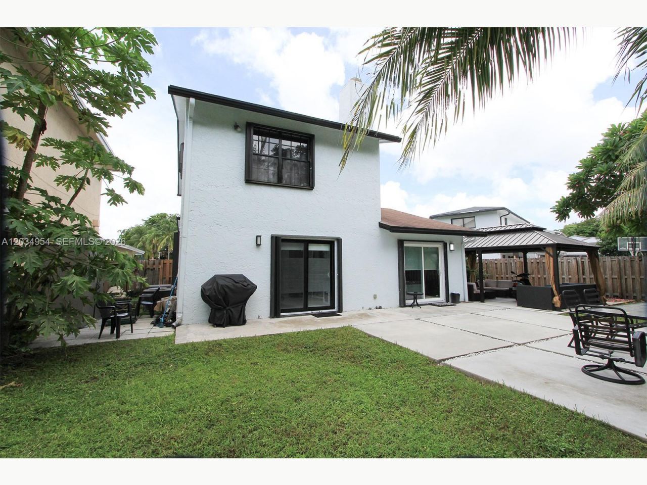 14740 SW 108th Ter, Miami, FL 33196 Photo