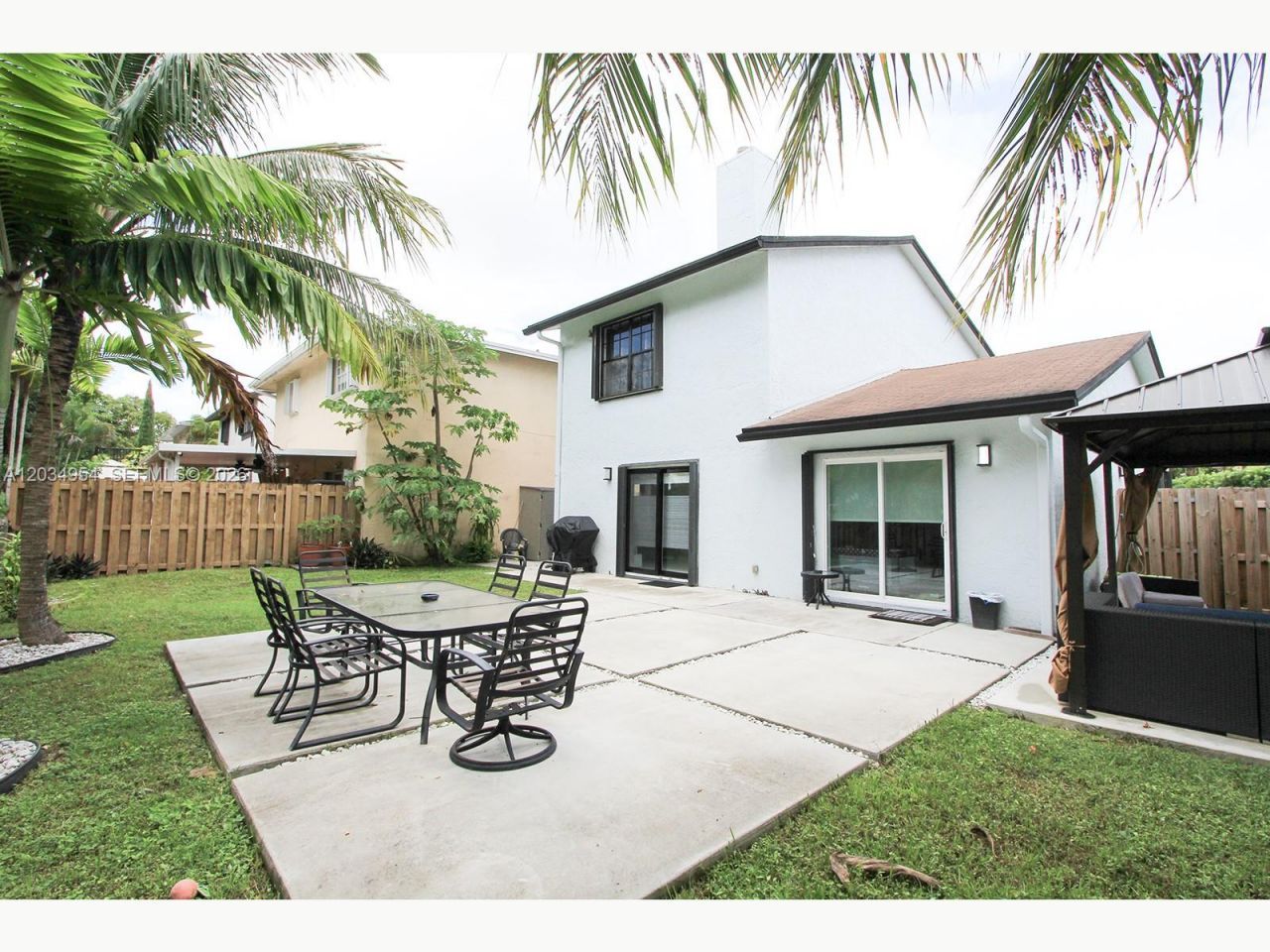 14740 SW 108th Ter, Miami, FL 33196 Photo