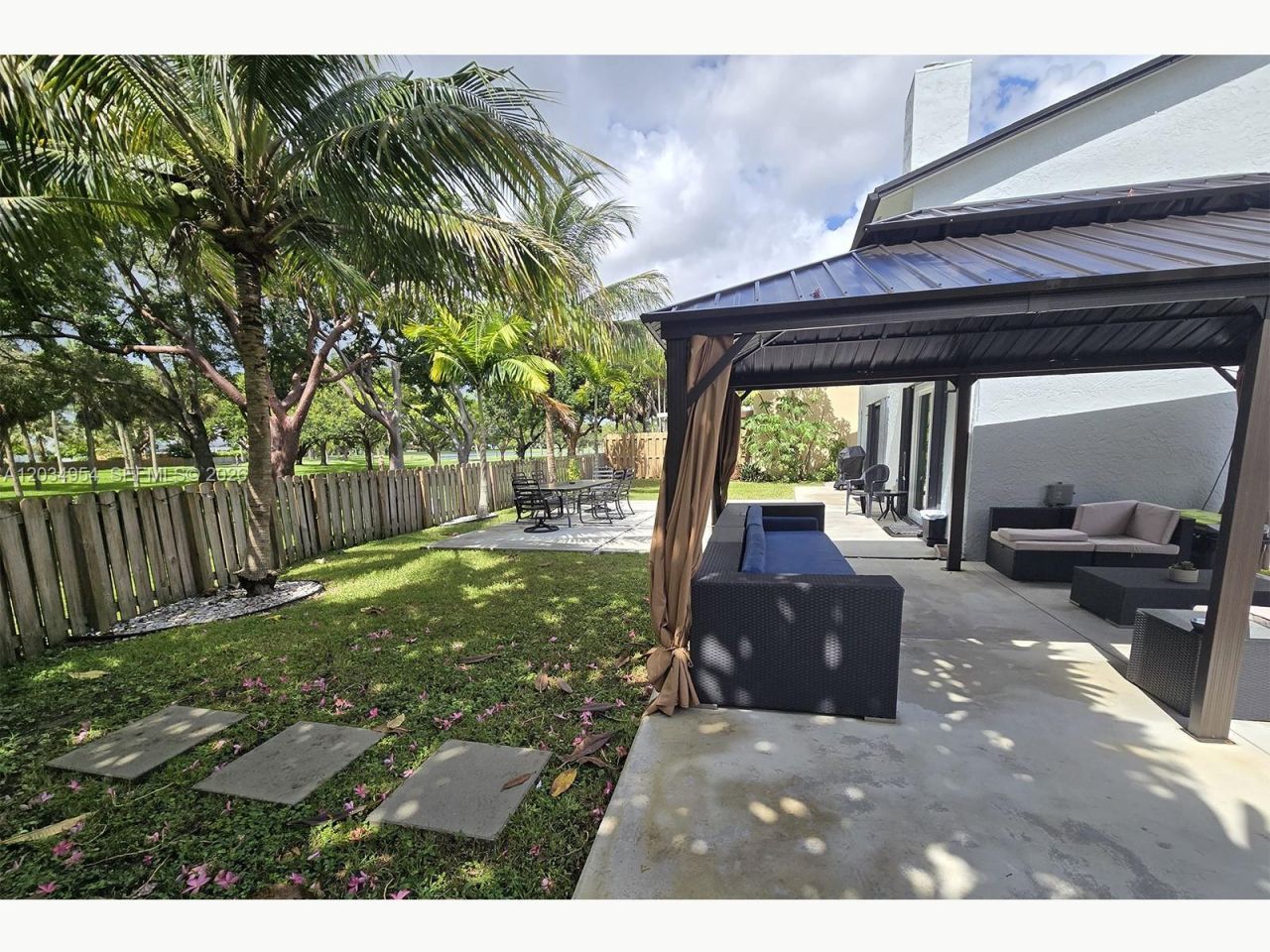 14740 SW 108th Ter, Miami, FL 33196 Photo
