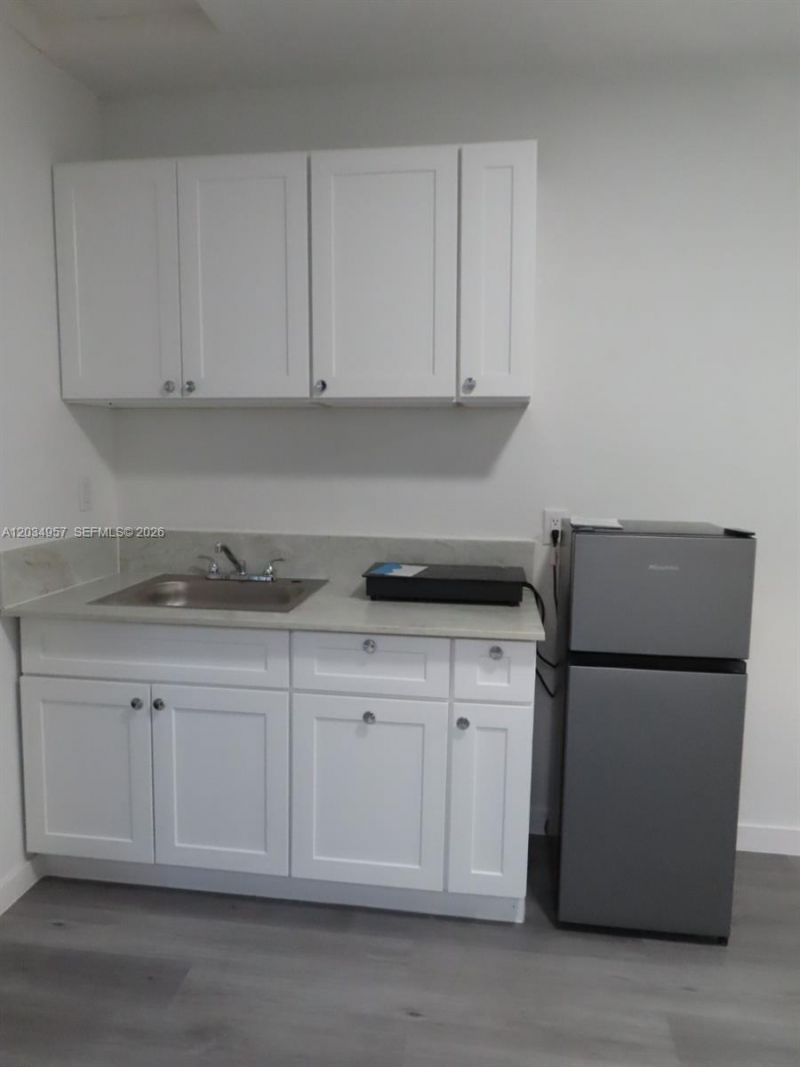 8571 NW 11th St , Unit REAR, Pembroke Pines, FL 33024 Photo