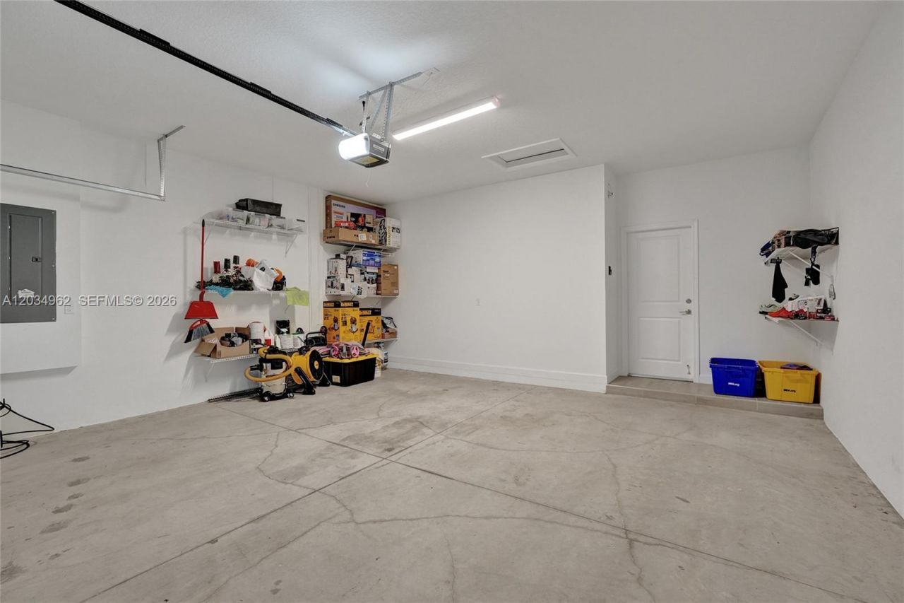 19593 Whispering Creek Rd , Loxahatchee, FL 33470 Photo