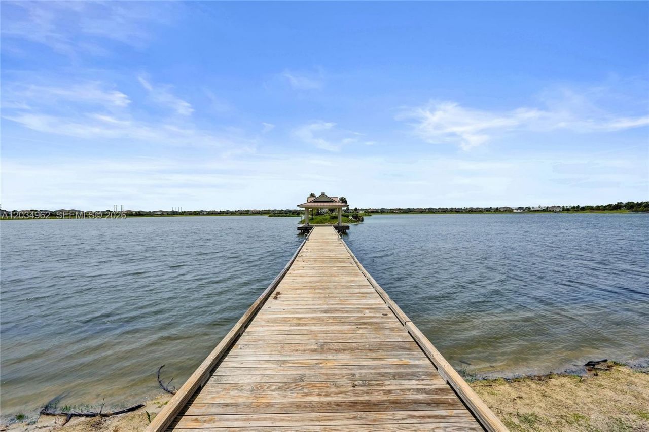 19593 Whispering Creek Rd , Loxahatchee, FL 33470 Photo