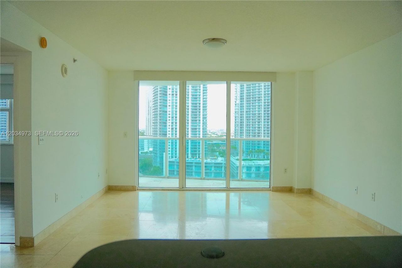 31 SE 5th St, Unit 2205, Miami, FL 33131 Photo