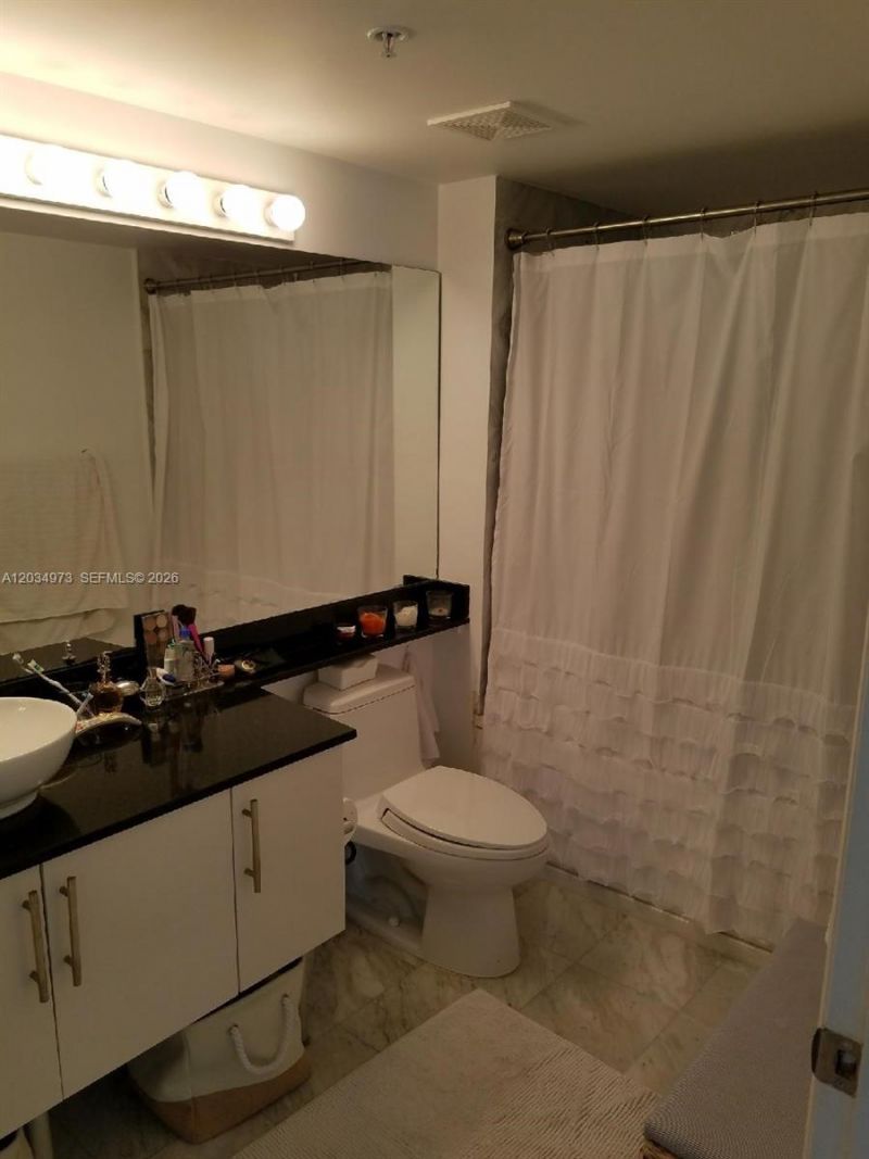 31 SE 5th St , Unit 2205, Miami, FL 33131 Photo