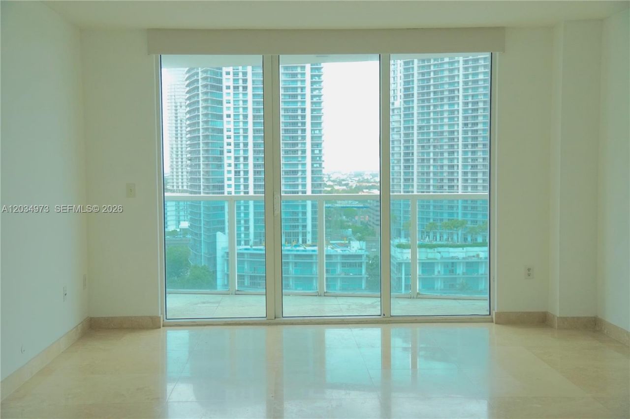 31 SE 5th St, Unit 2205, Miami, FL 33131 Photo