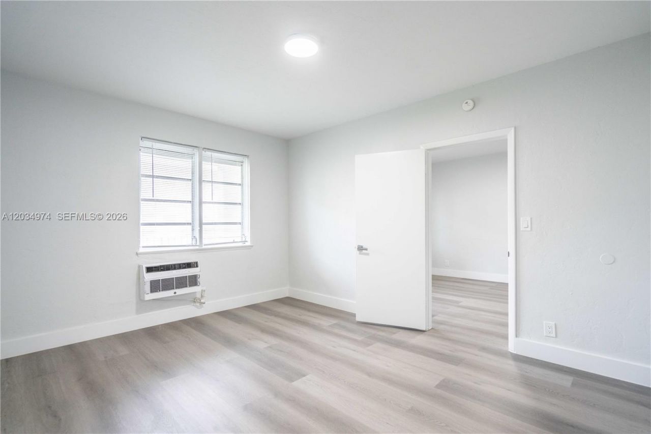 1208 71st St , Unit 3, Miami Beach, FL 33141 Photo