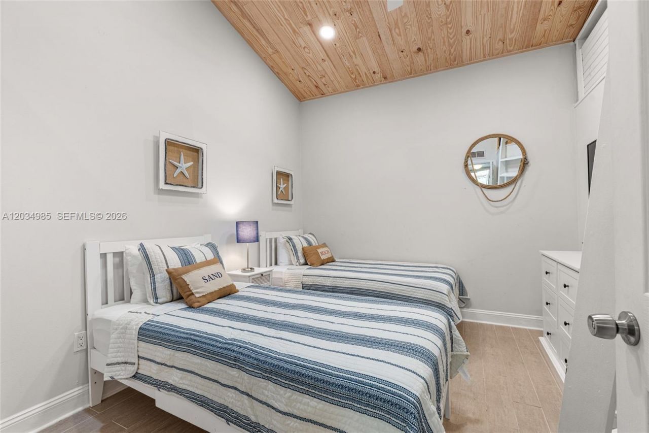 87200 Overseas Hwy , Unit K5, Islamorada, FL 33036 Photo