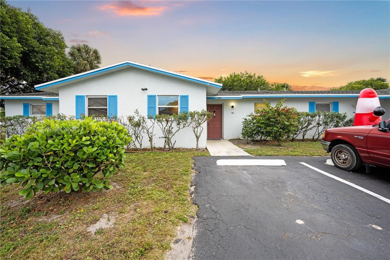 2683 Lakehaven Rd , West Palm Beach, FL 33415 Photo