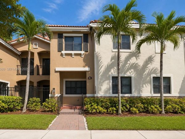 22511 SW 88th Pl, Unit 6-24, Cutler Bay, FL 33190