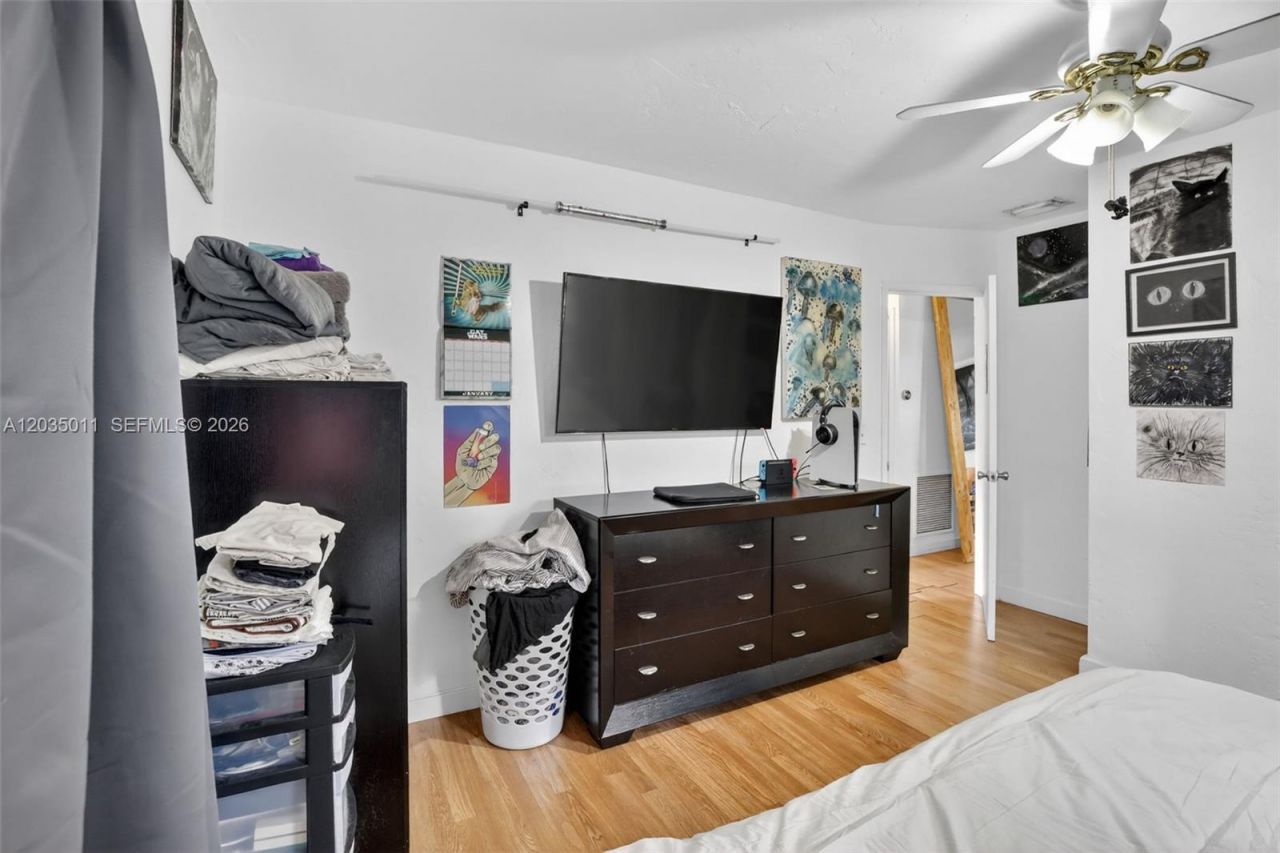 6238 Hayes St , Hollywood, FL 33024 Photo
