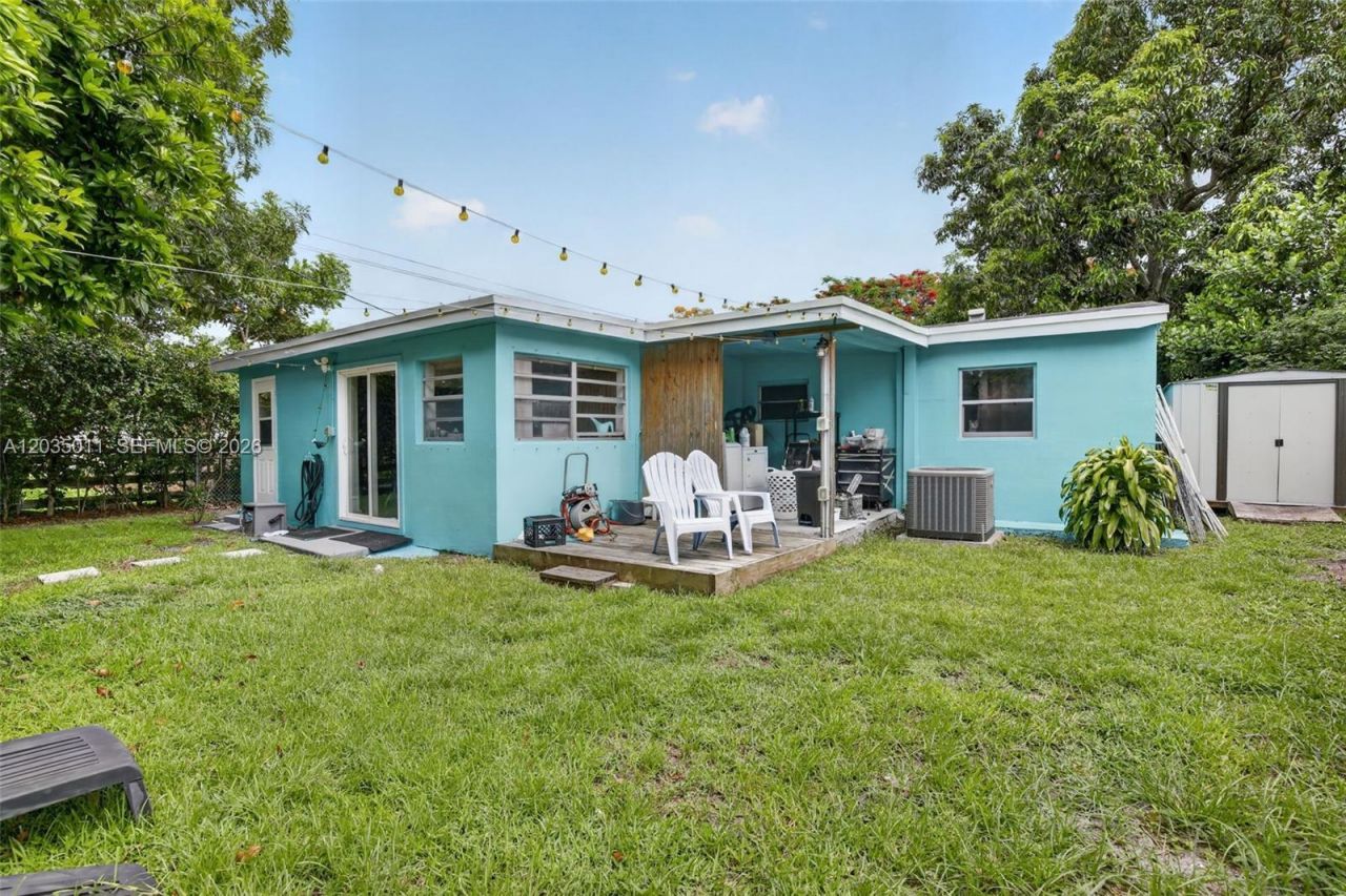 6238 Hayes St , Hollywood, FL 33024 Photo