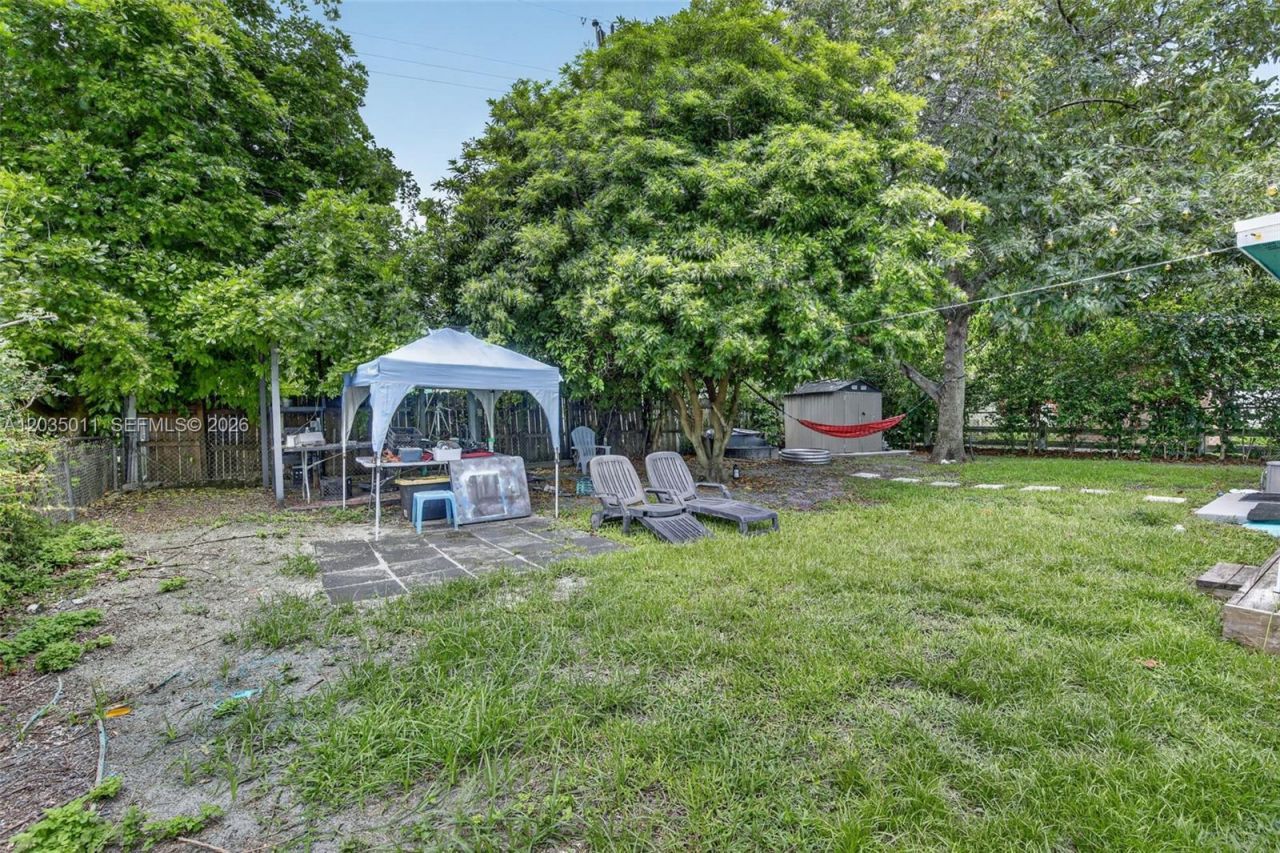 6238 Hayes St , Hollywood, FL 33024 Photo