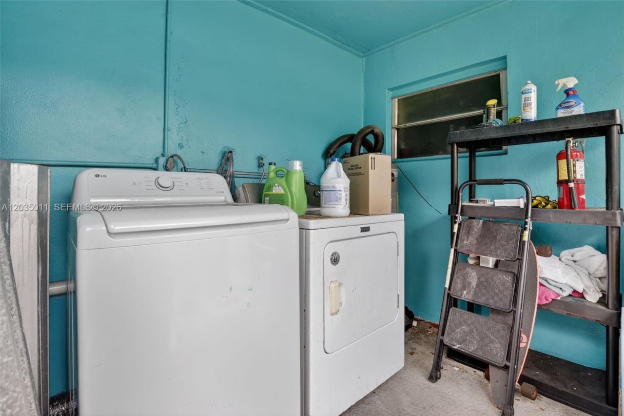 6238 Hayes St , Hollywood, FL 33024 Photo