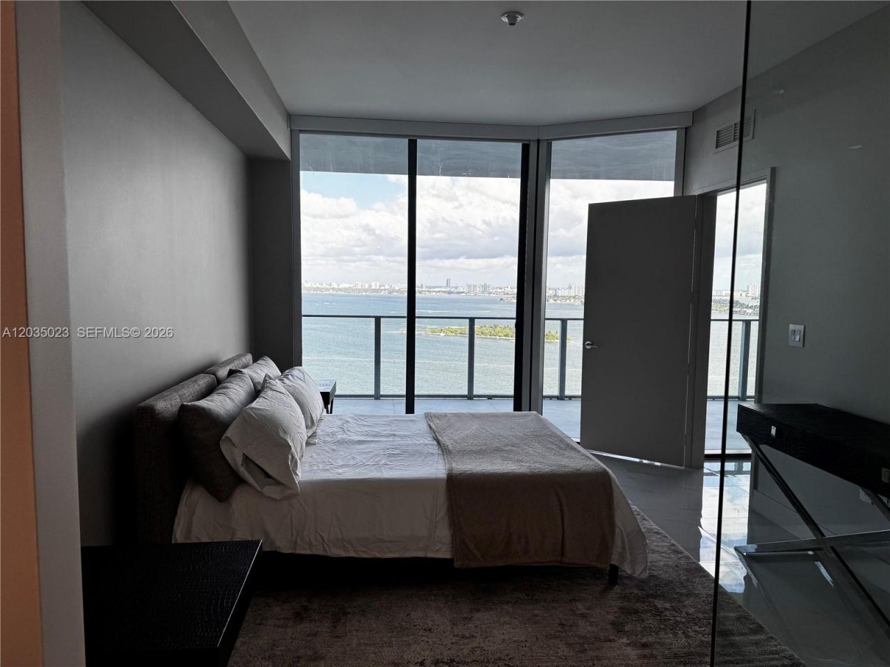 700 NE 24 , Unit 2206, Miami, FL 33137 Photo