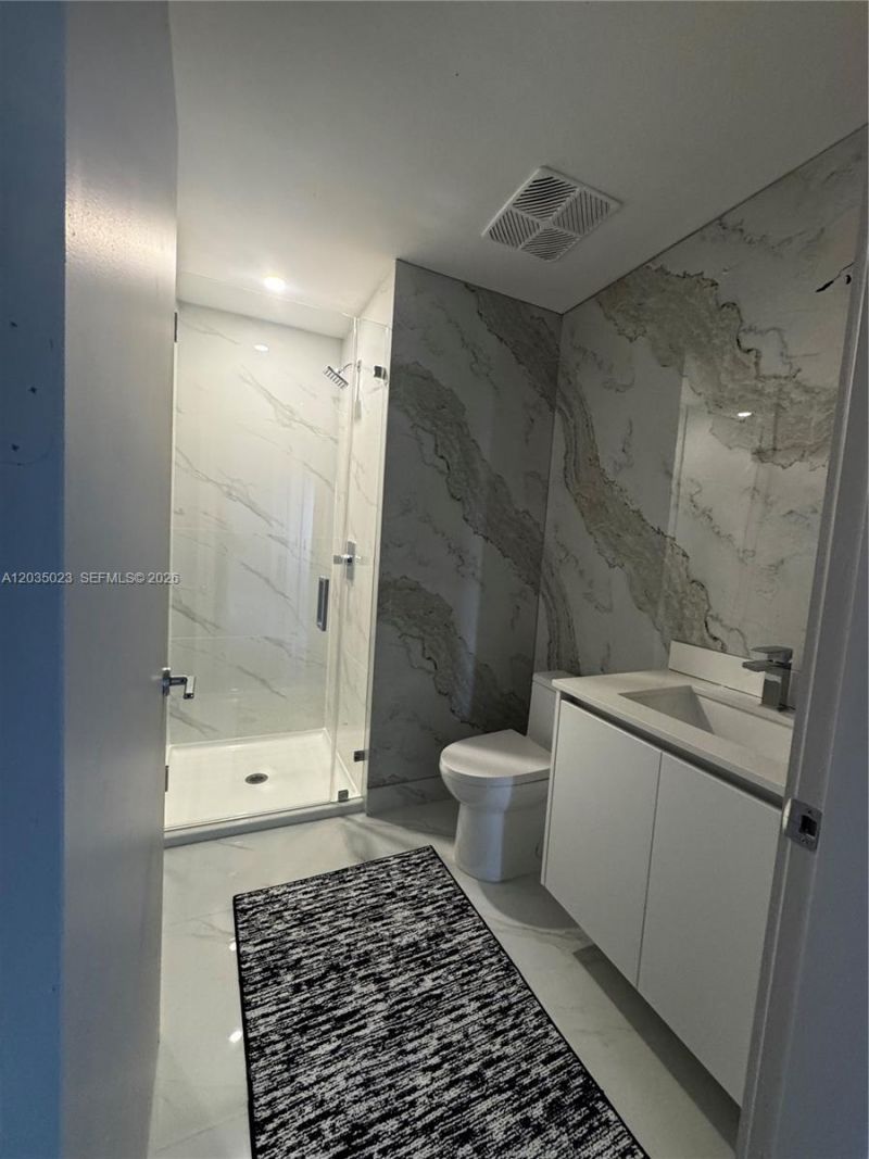 700 NE 24 , Unit 2206, Miami, FL 33137 Photo