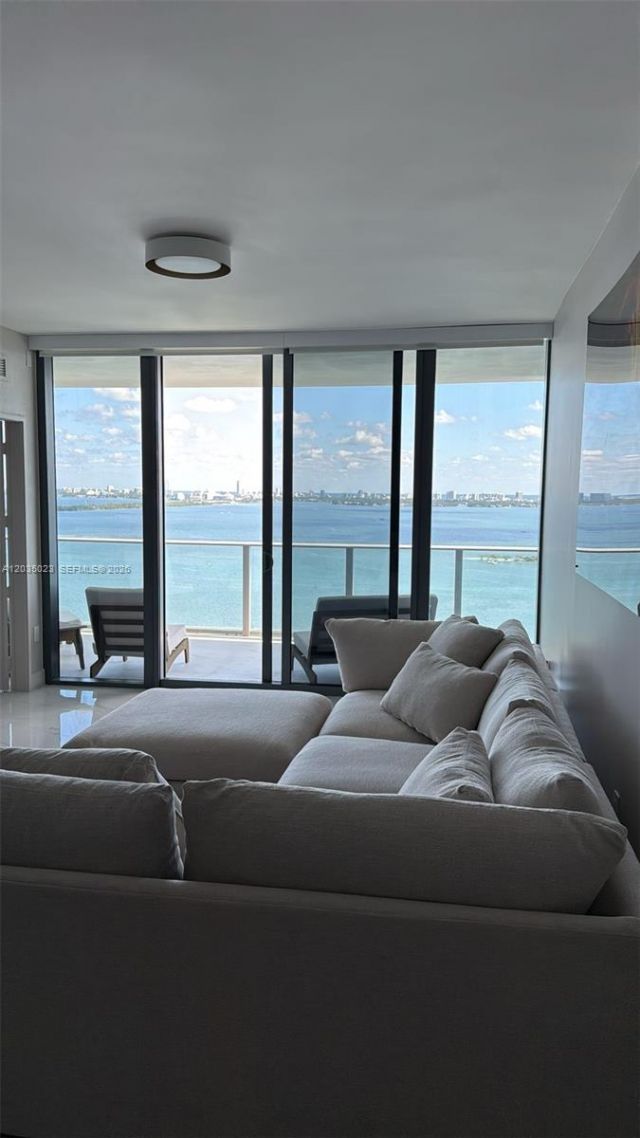 700 NE 24 , Unit 2206, Miami, FL 33137 Photo