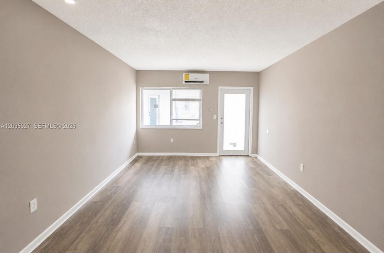 Please Call For Address, Unit 21, Miami Beach, FL 33141 Photo