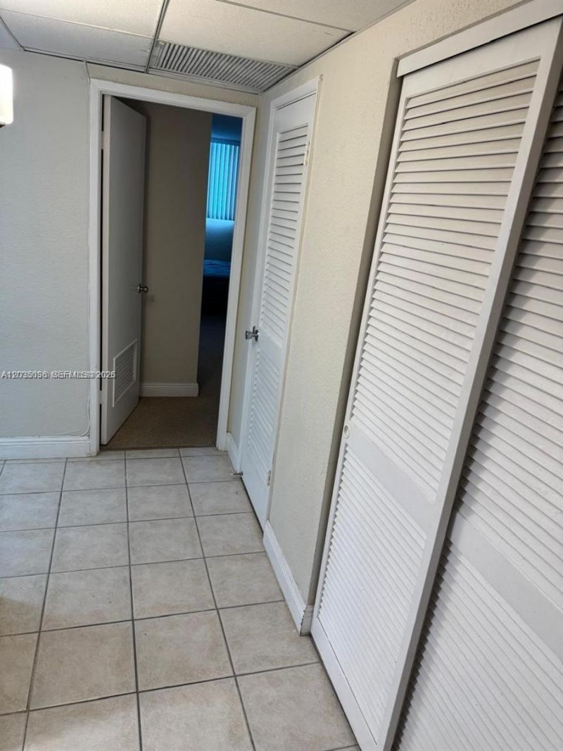 19380 Collins Ave , Unit 707, Sunny Isles Beach, FL 33160 Photo