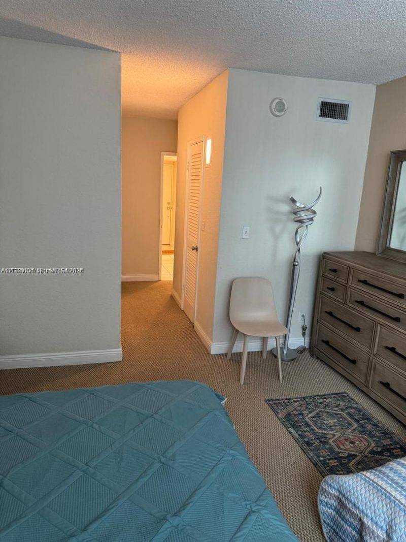 19380 Collins Ave , Unit 707, Sunny Isles Beach, FL 33160 Photo