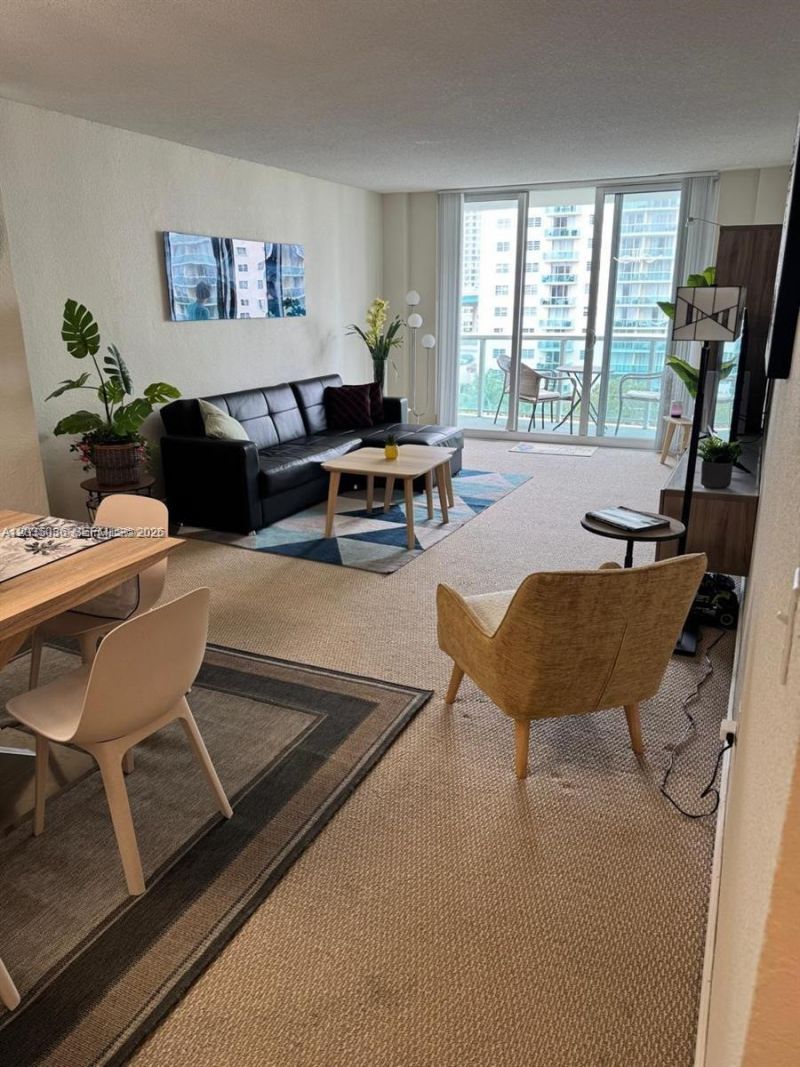 19380 Collins Ave , Unit 707, Sunny Isles Beach, FL 33160 Photo