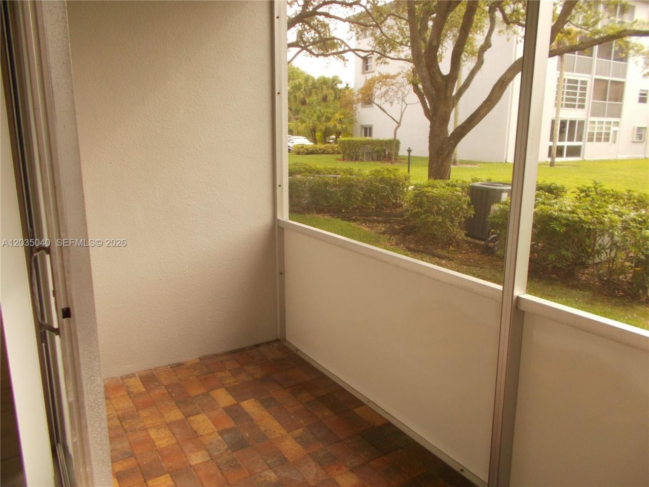 1400 SW 124th Ter, Unit 106Q, Pembroke Pines, FL 33027 Photo