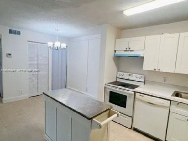 10733 Cleary Blvd , Unit 104, Plantation, FL 33324