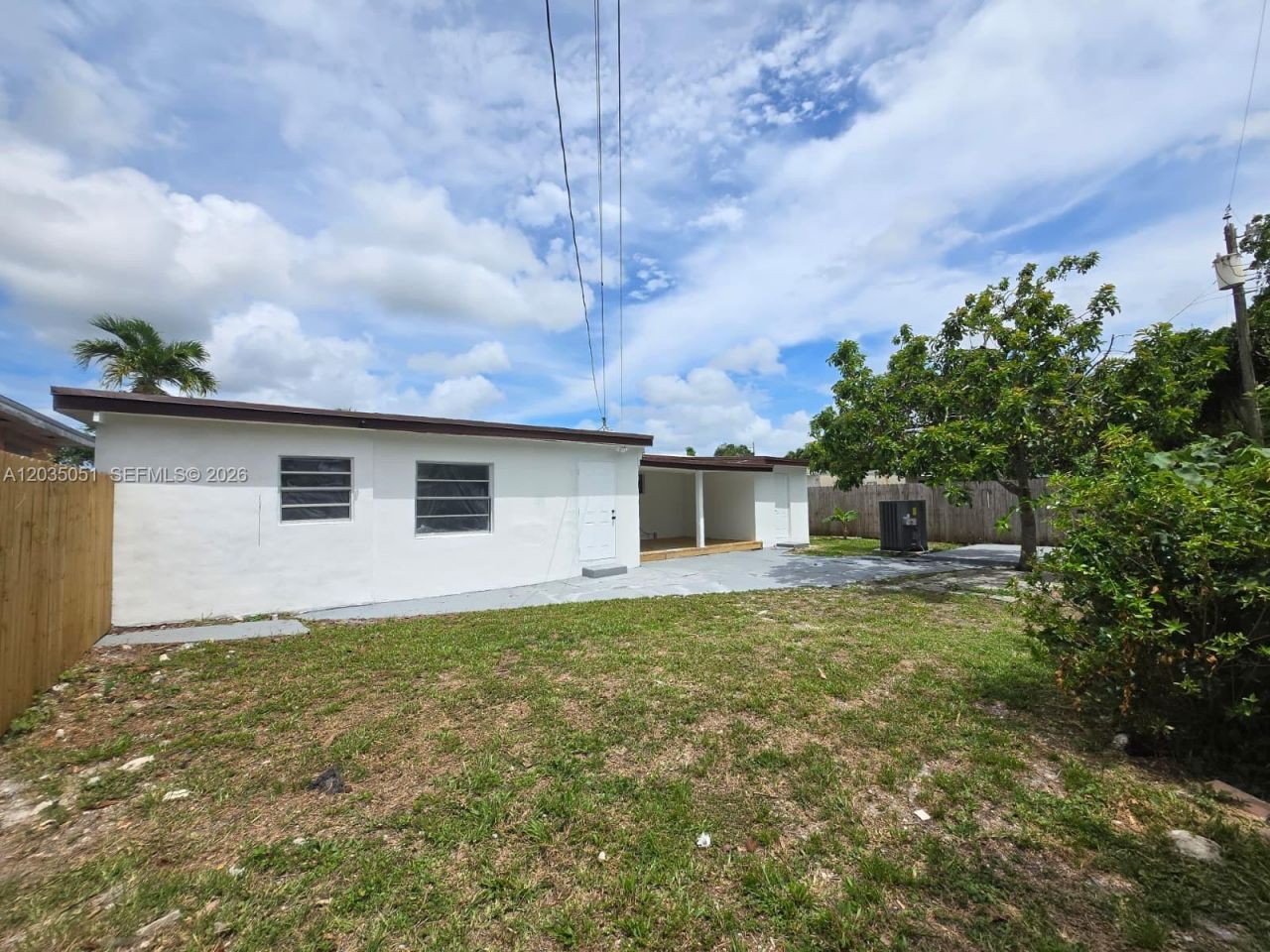 9590 NW 32nd Ct, Miami, FL 33147 Photo