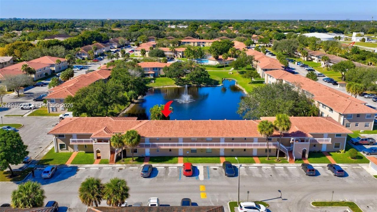 908 Twin Lakes Dr , Unit 8-C, Coral Springs, FL 33071 Photo