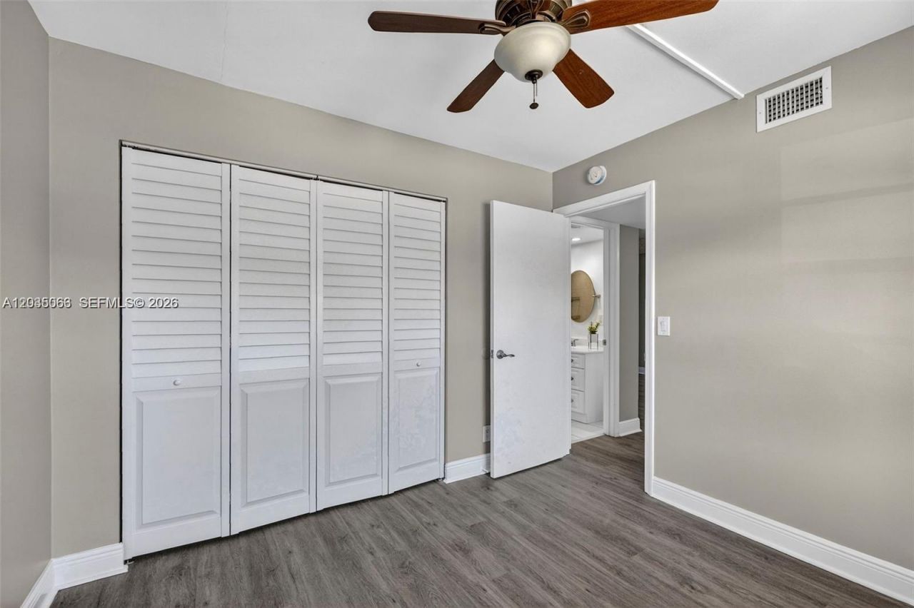 908 Twin Lakes Dr , Unit 8-C, Coral Springs, FL 33071 Photo