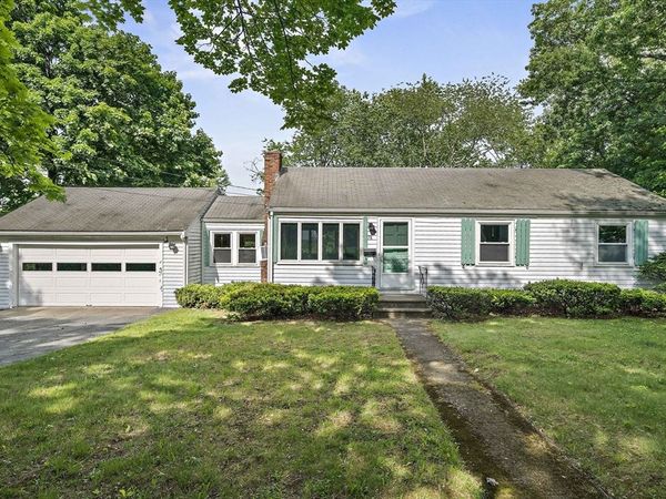 78 Blossom Rd, Braintree, MA 02184
