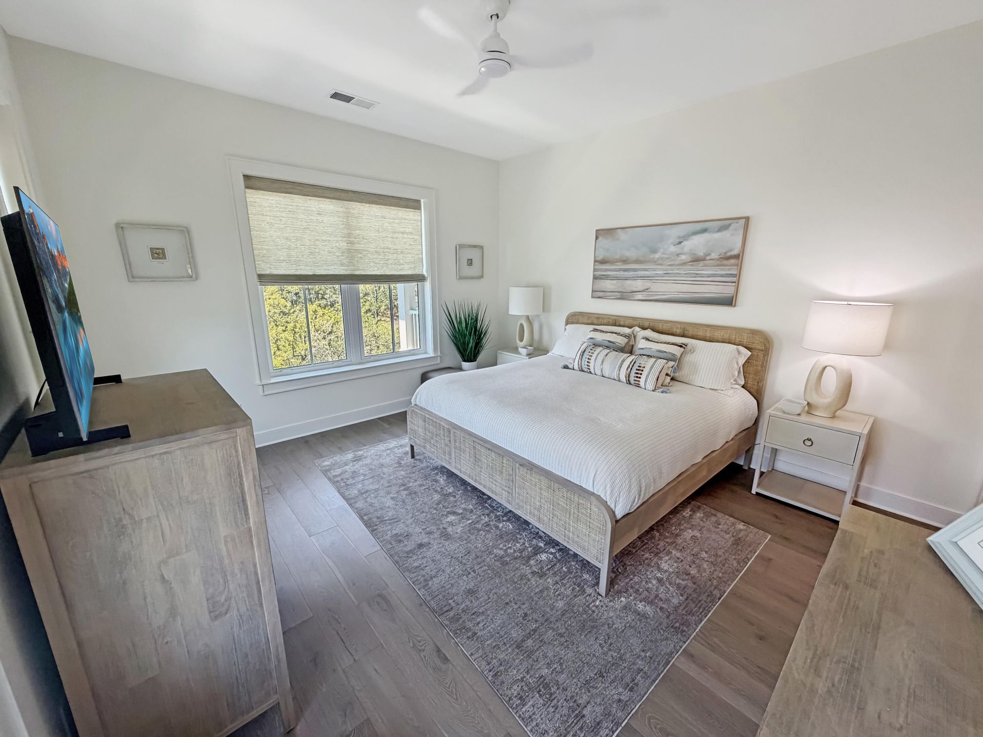320 Longshore Street Photo 19
