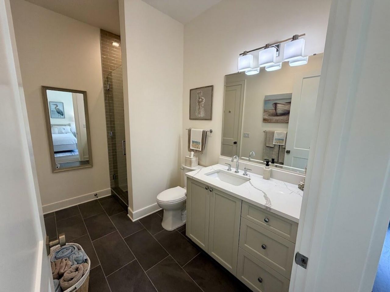 320 Longshore Street Photo 32