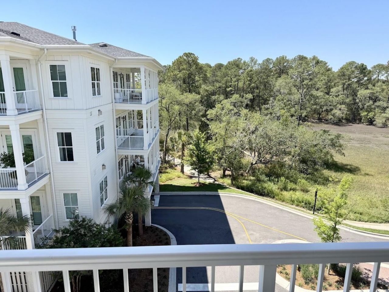 320 Longshore Street Photo 38