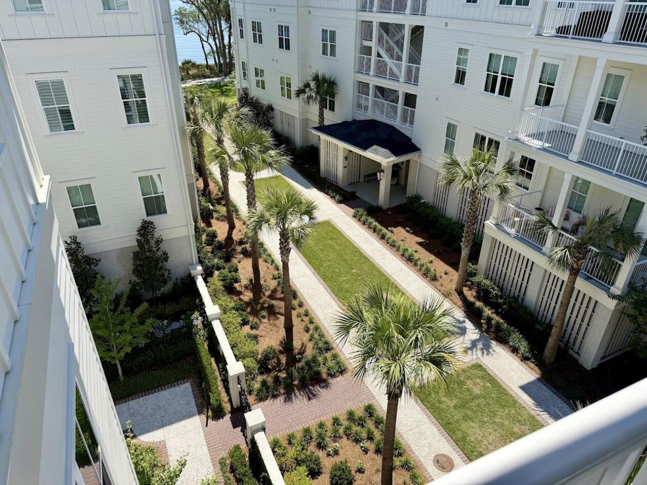 320 Longshore Street Photo 39