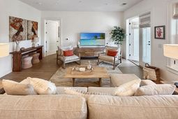 320 Longshore Street photo 4