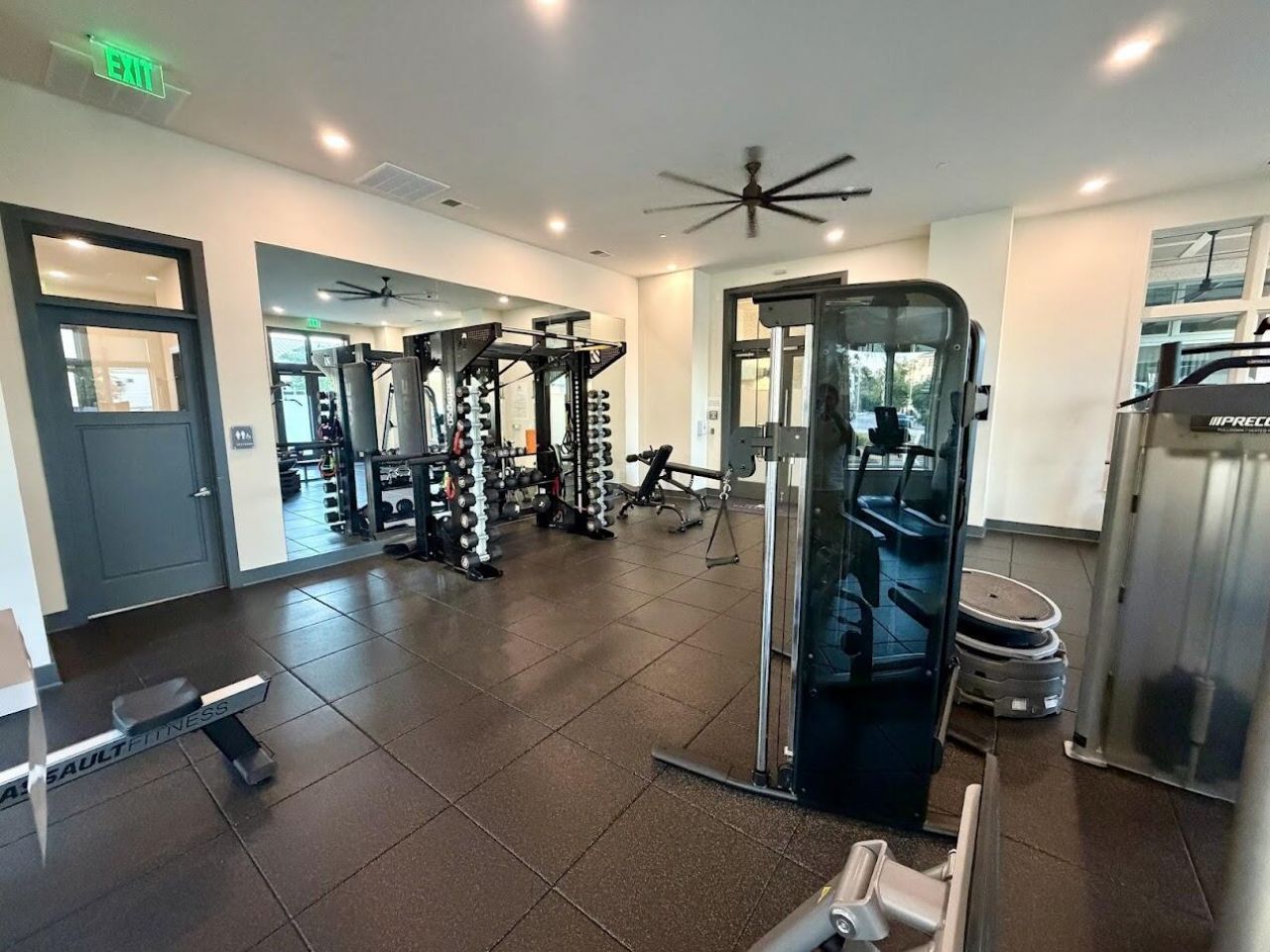 320 Longshore Street Photo 50