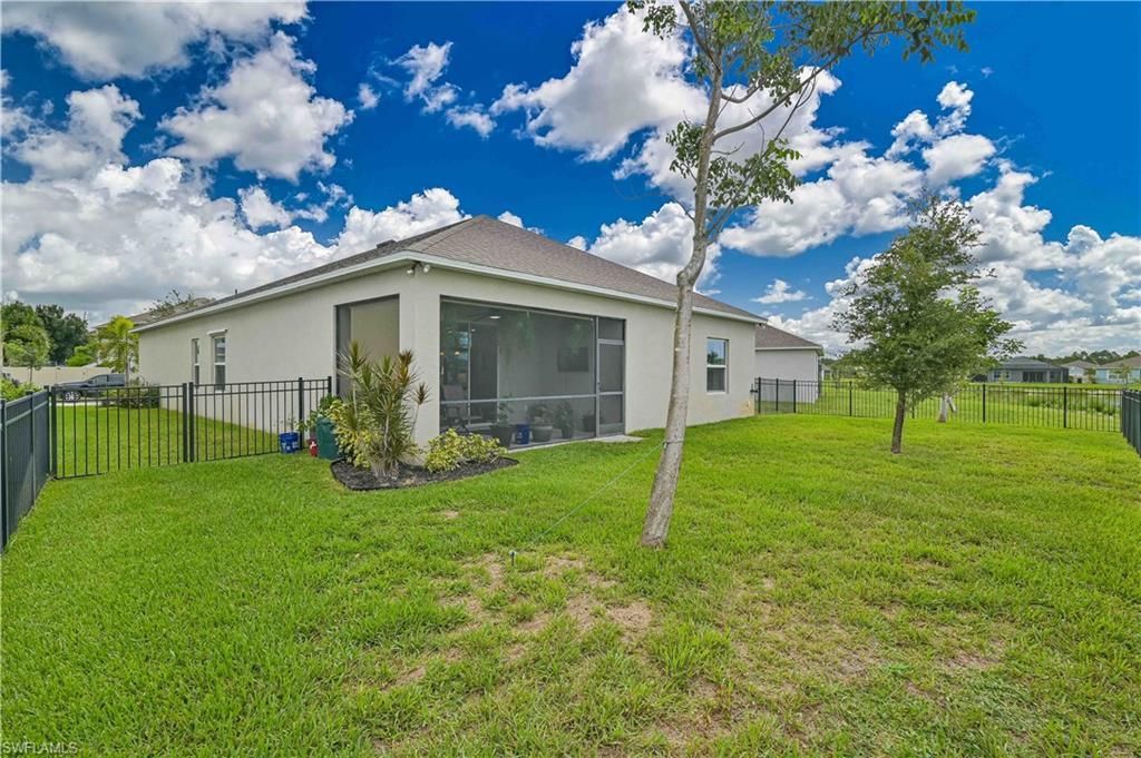 8784 Cascade Price Cir, North Fort Myers, FL 33917 Photo