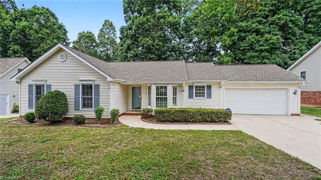 5520 Cornerstaff Drive, Greensboro, NC 27407 Main Photo
