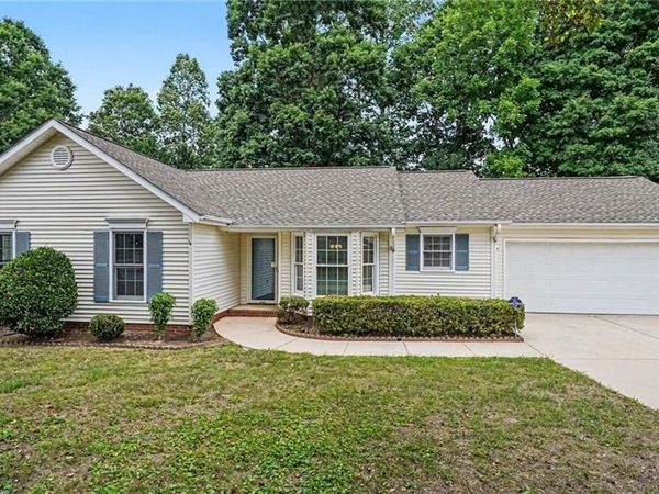 5520 Cornerstaff Drive, Greensboro, NC 27407
