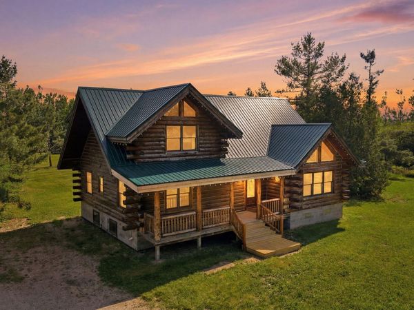 425 Maxwell Road, Cheboygan, MI 49721