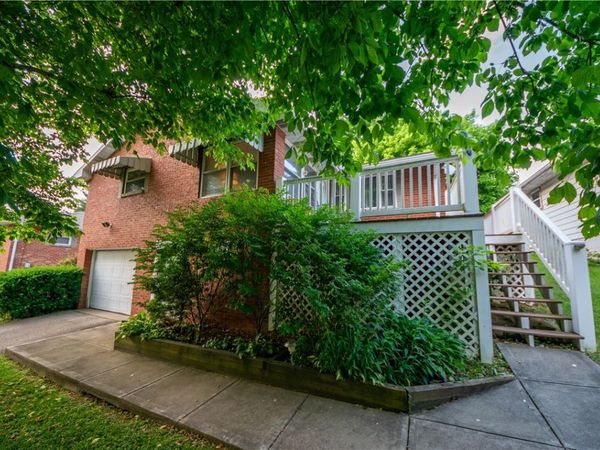 1366 Henderson Ave, Washington, PA 15301