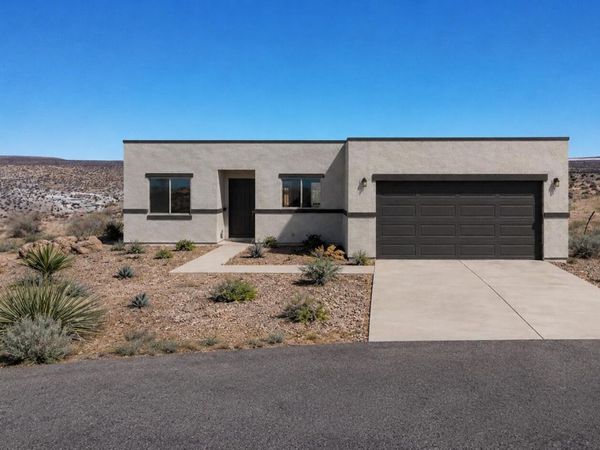 228 S Rainbow Drive, Page, AZ 86040
