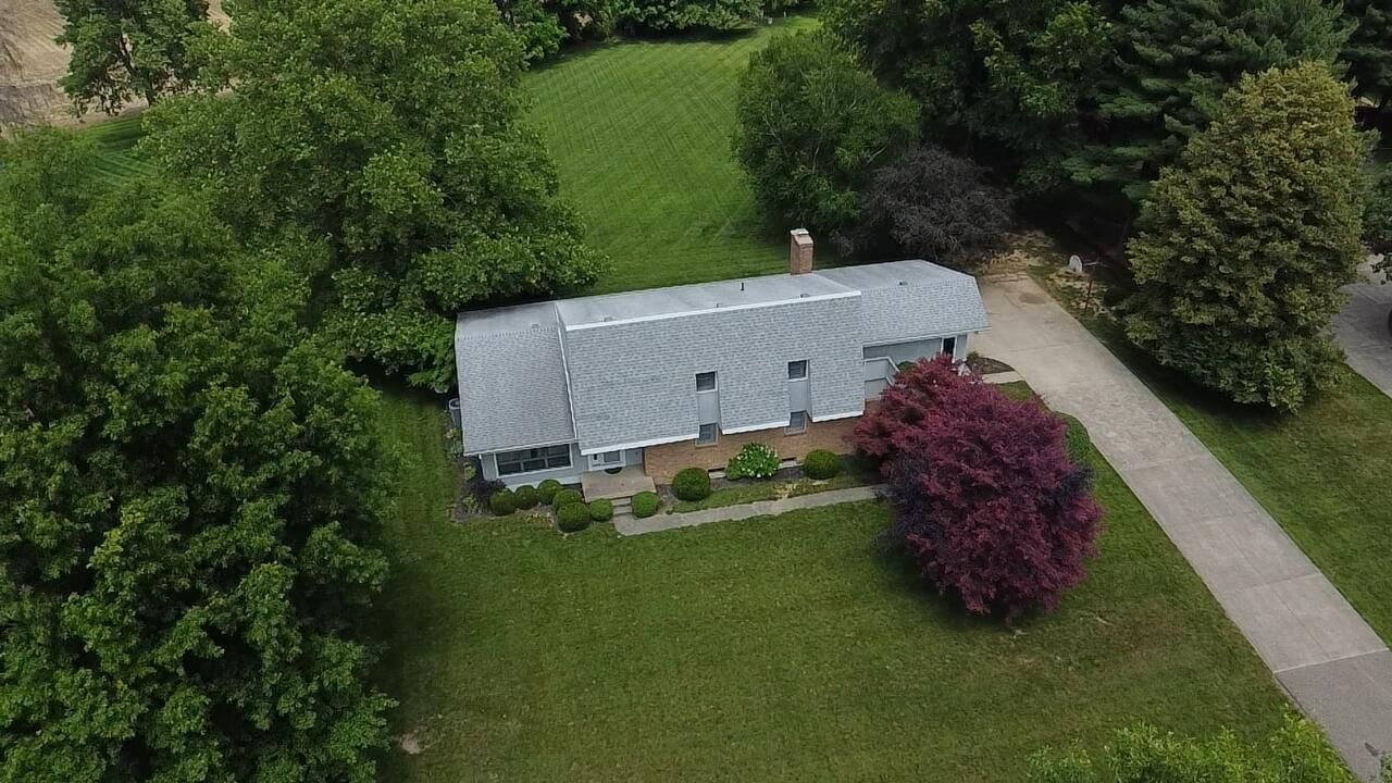2351 Scenic Drive Ne, Lancaster, OH 43130 Main Photo